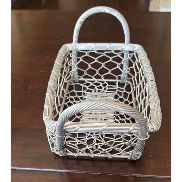 Vintage Silver Tone Wire Basket with 2 Handles Woven Hand Crafted 9”x 6” - Picture 6 of 8